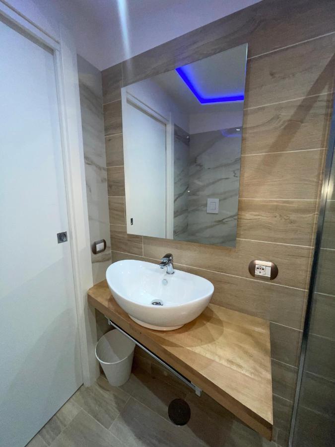 Le Chic Rooms Napoli Ngoại thất bức ảnh