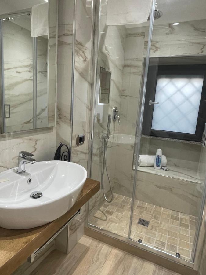 Le Chic Rooms Napoli Ngoại thất bức ảnh
